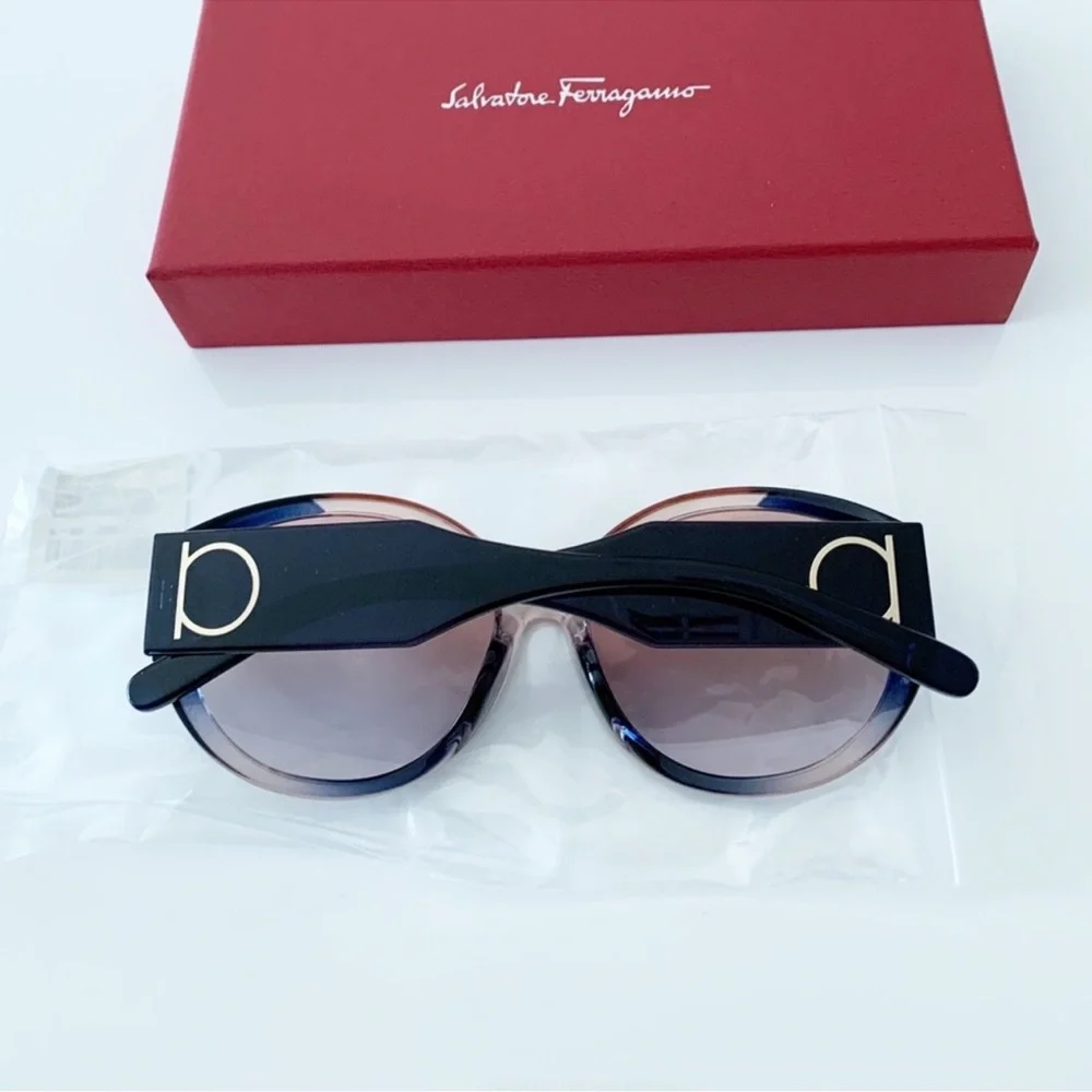 Salvatore Ferragamo Women's Gradient Brown Round Sunglasses